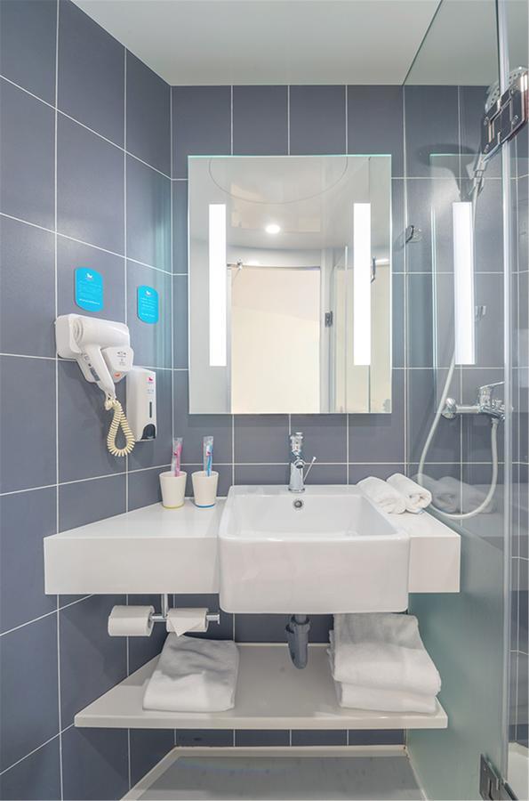 Hanting Hotel Zhuhai Gongbei Port Qinglv Nanlu Branch Kültér fotó