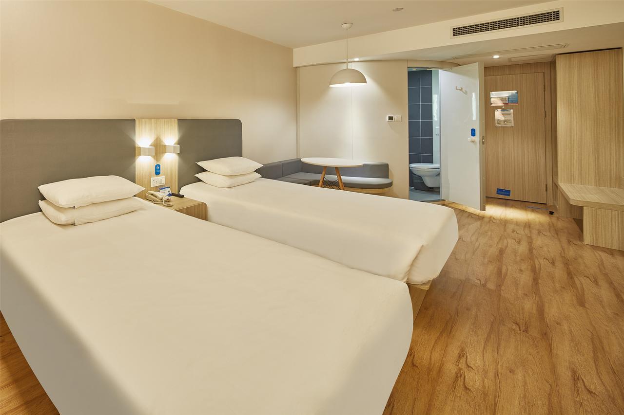Hanting Hotel Zhuhai Gongbei Port Qinglv Nanlu Branch Kültér fotó